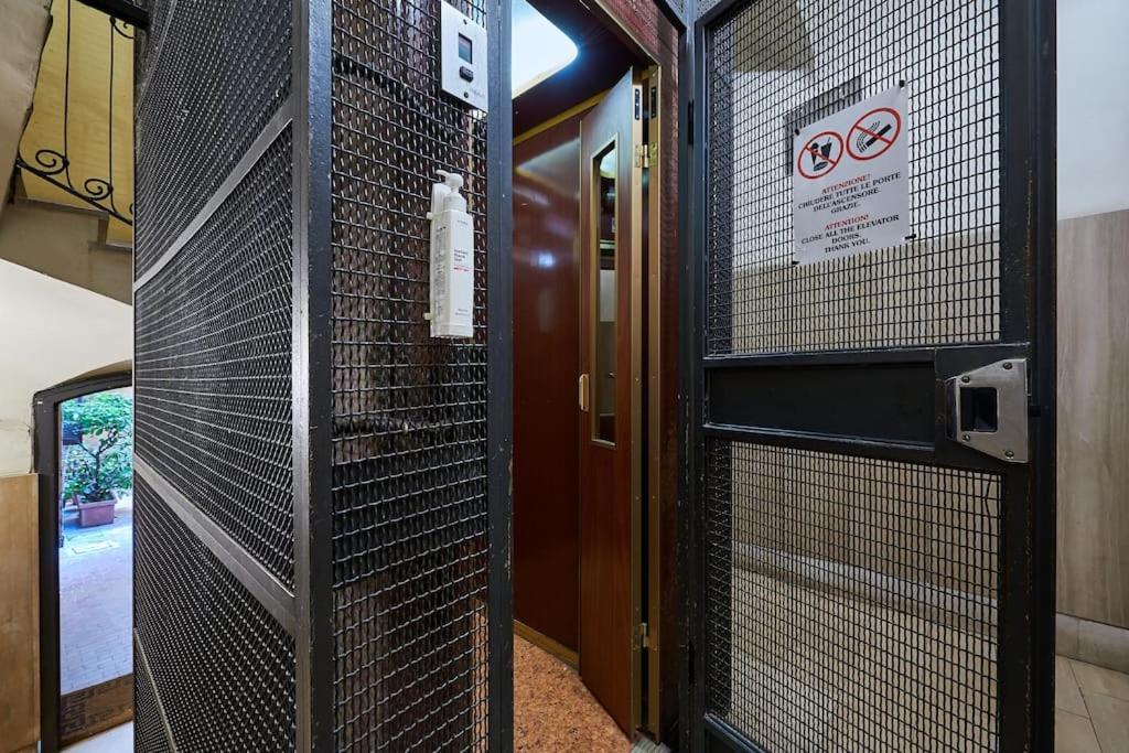 Irex - Cavour Private * Roma